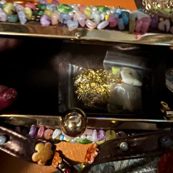 Small beaded satchel/clutch purse NWOT - Picture 3 of 8